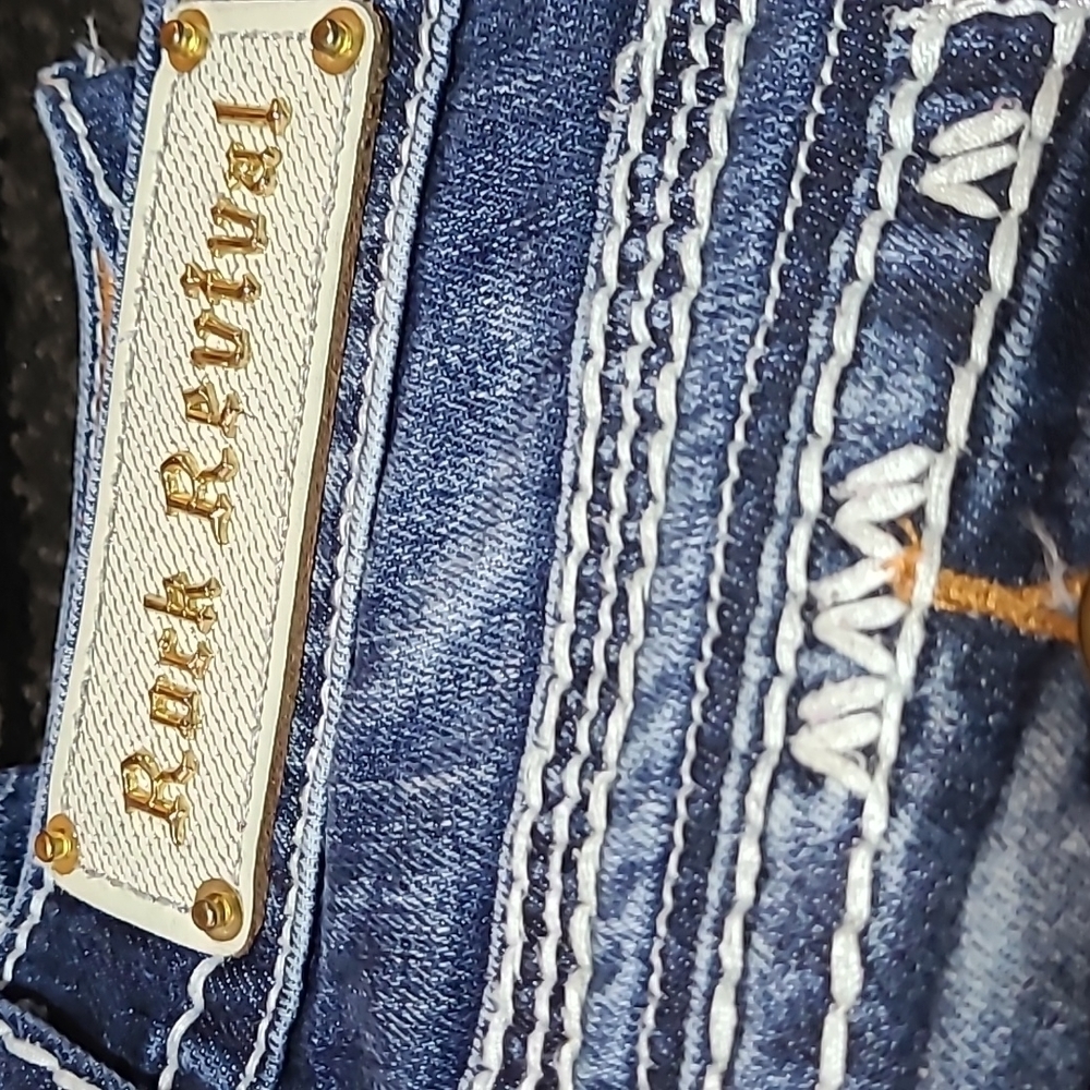 ROCK REVIVAL ENA EMBROIDERED RHINESTONES BOOT-CUT DENIM JEAN - Picture 3 of 16